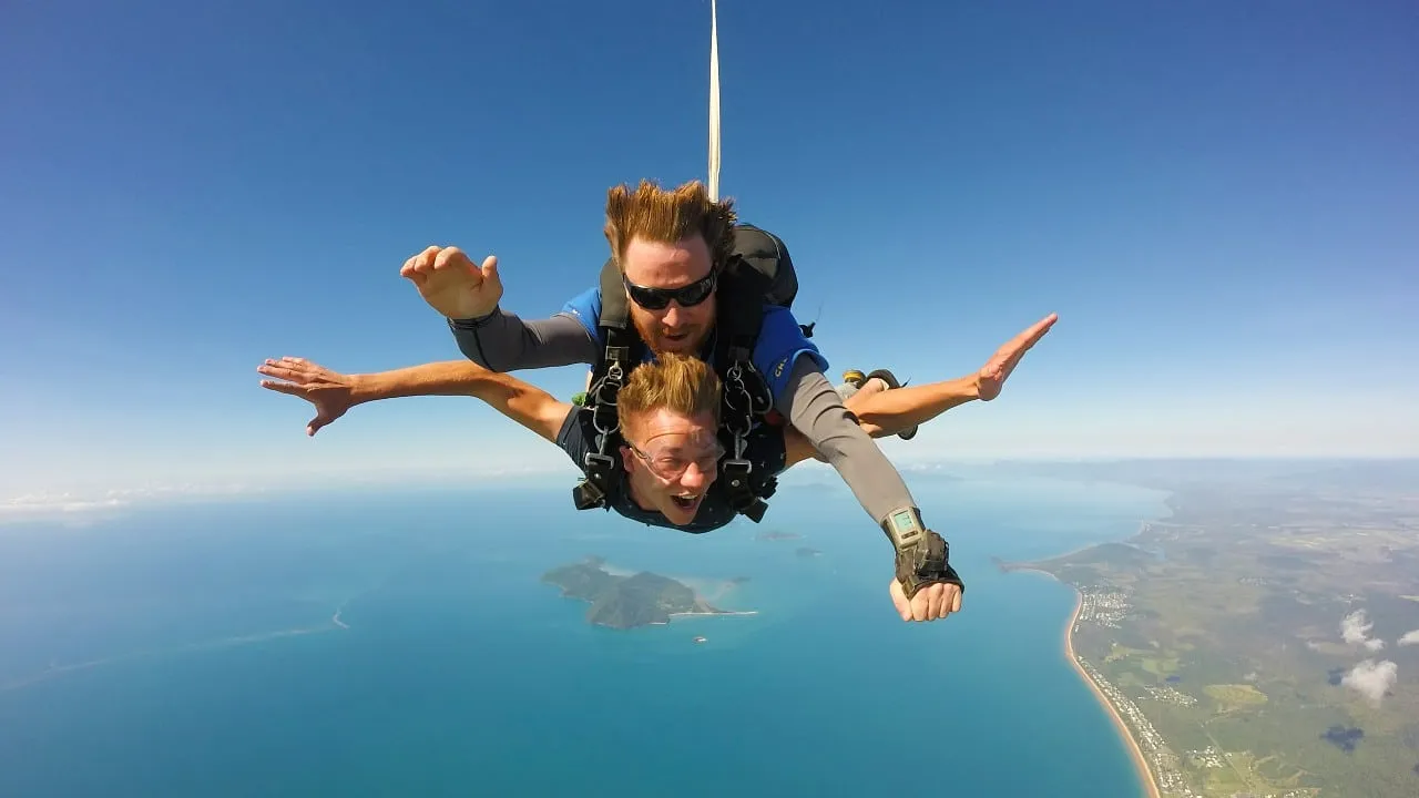 케언즈 미션비치 스카이다이빙 15000ft