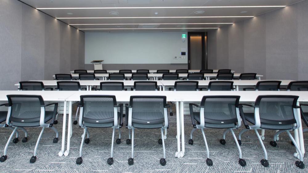 BIFC2 f22 공간 예약